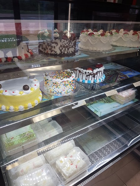 MAKKAR BAKERS INC