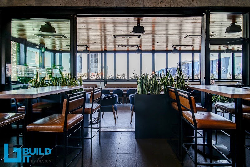 Earls Kitchen + Bar Vaughan