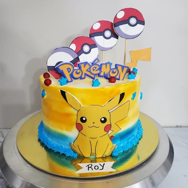 ESSENCE CAKES