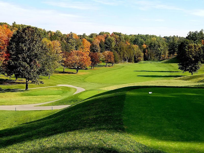 SUMMIT GOLF & COUNTRY CLUB